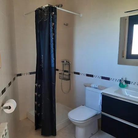 Duplex Llorach I بيت للعطل Els Omellons